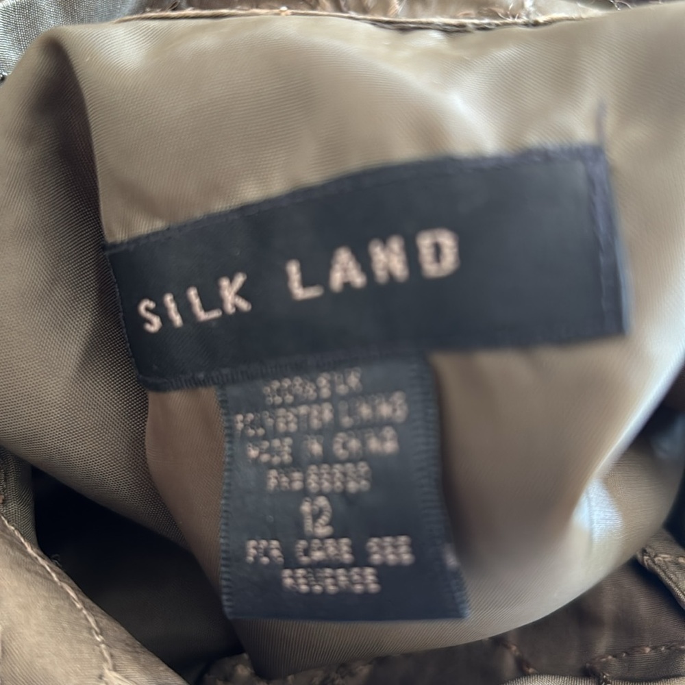 Silk Land Sleeveless Embroidered Top. Color Olive - Picture 3 of 4